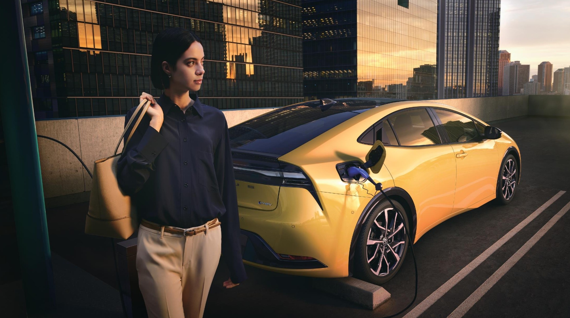 プリウスPHEV_充電イメージ